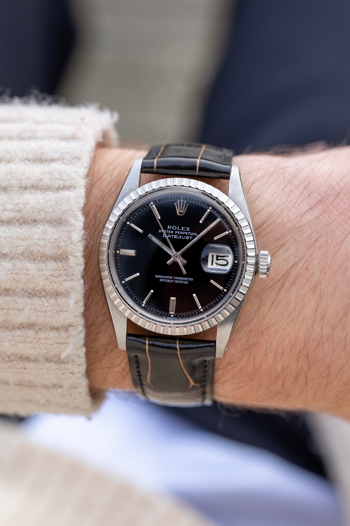 Rolex Datejust 36 black dial "open 6-9" ref.1603