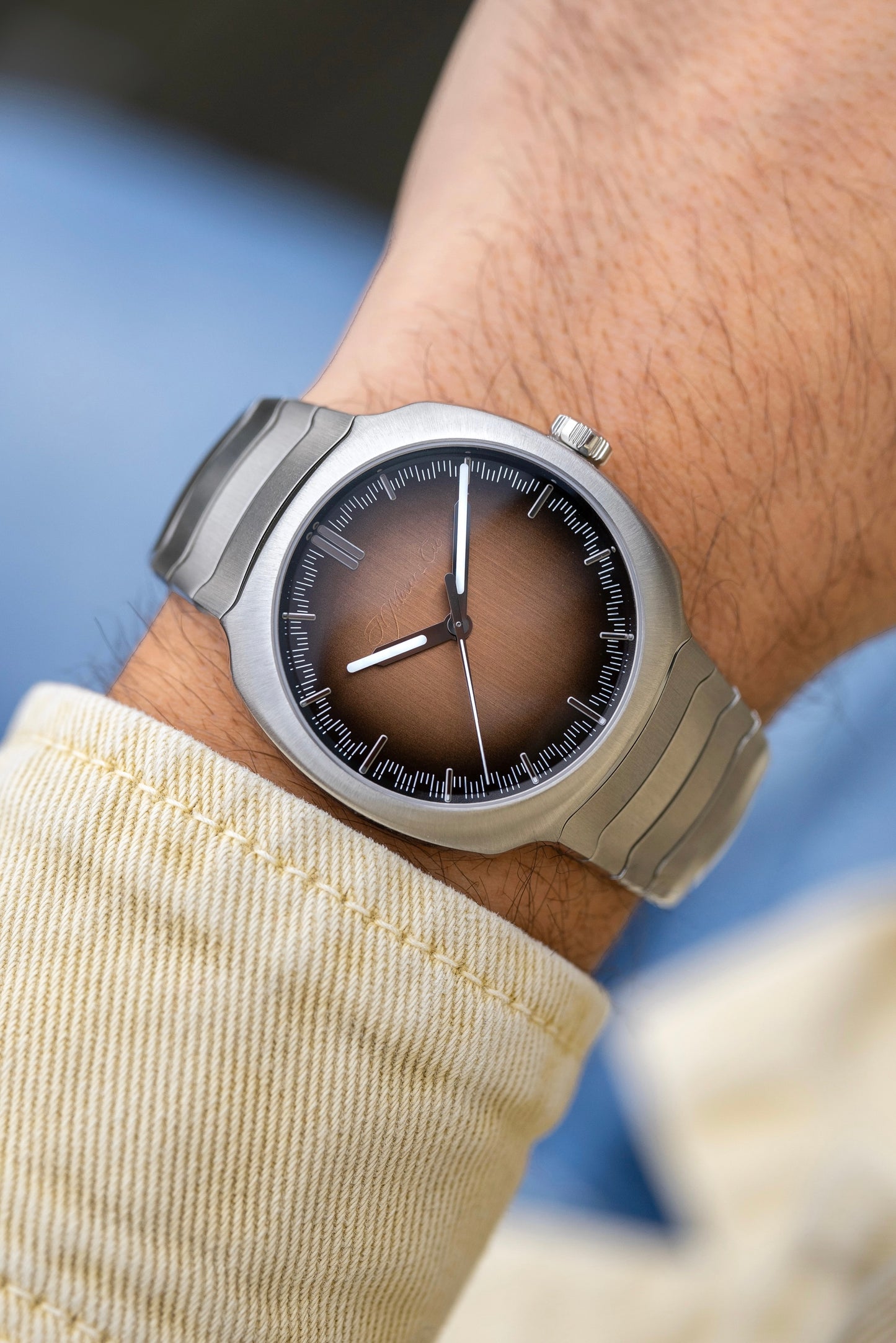 H.Moser&Cie. Streamliner Centre Seconds "Saumon fumé" ref.6200-1207
