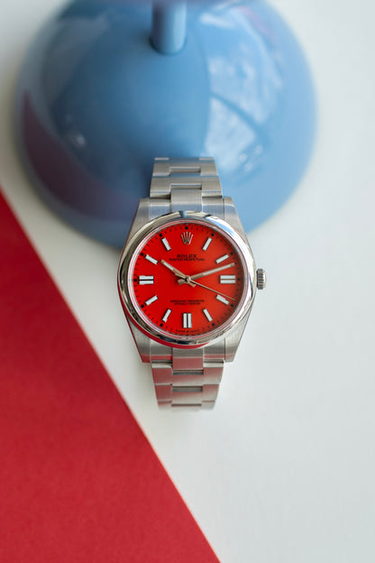 Rolex Oyster Perpetual 41 "Rosso corallo" ref.124300